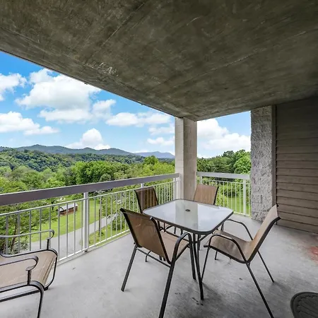 Smoky Mountain Dream Whispering Pines 641 Apartment
